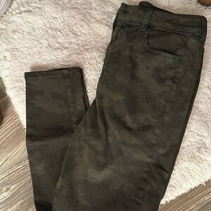 American Eagle Camo Skinny Jean. Distressed at knees